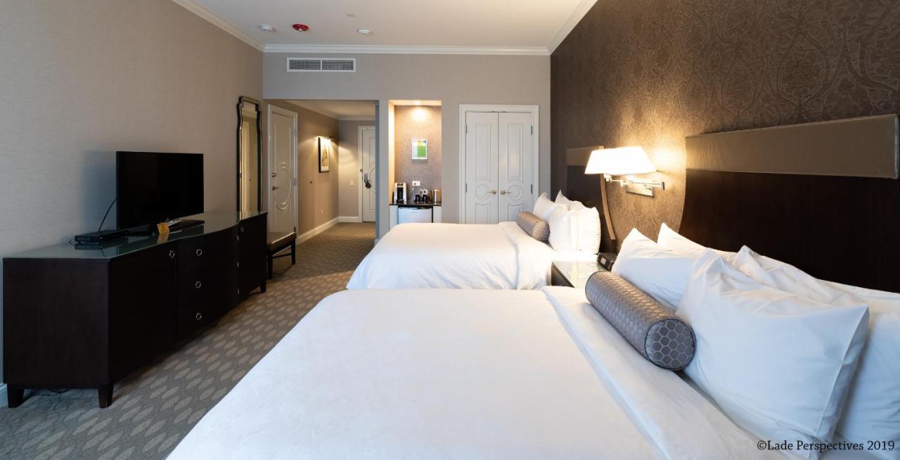 La Banque Hotel Homewood Luaran gambar