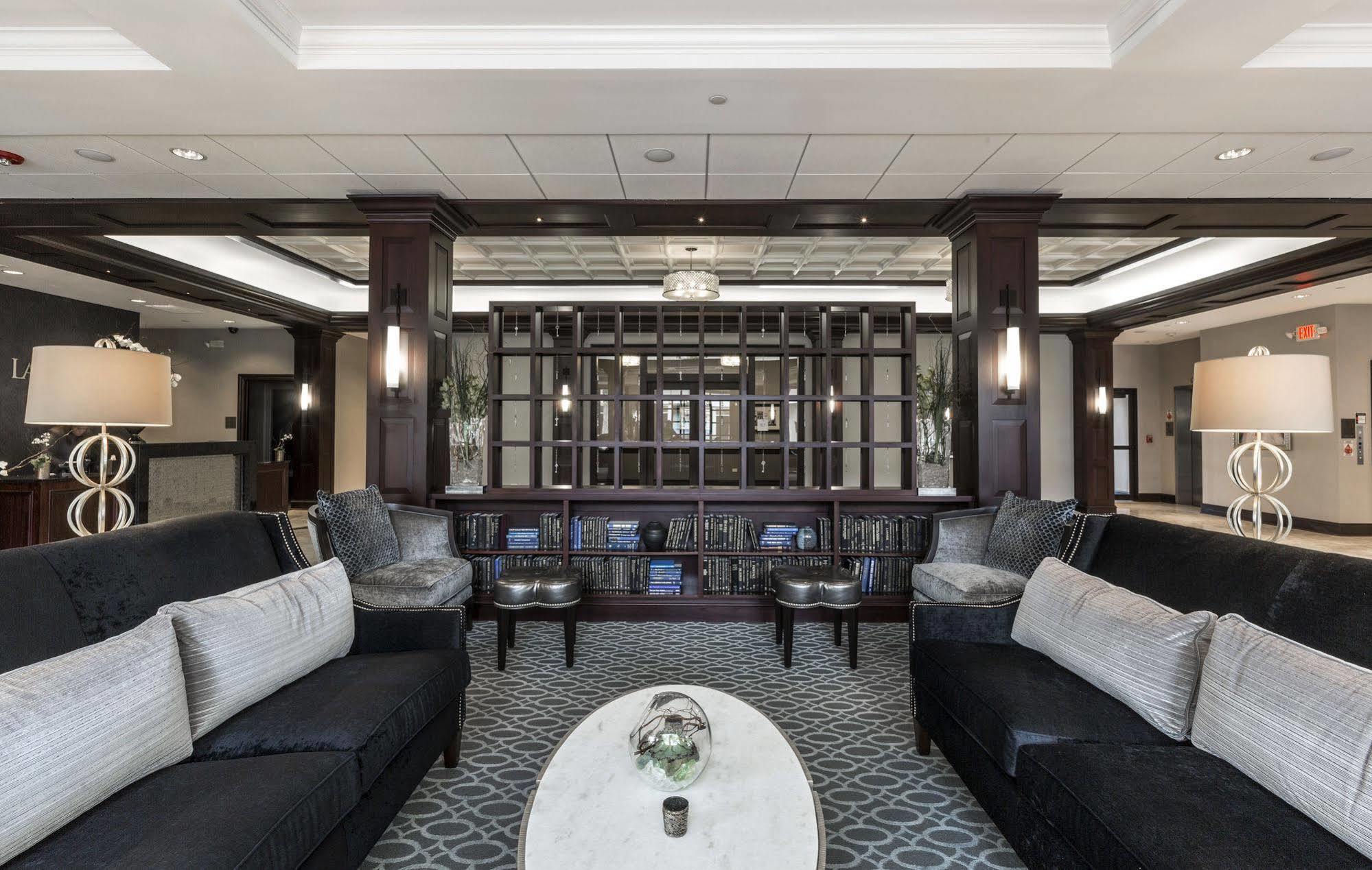 La Banque Hotel Homewood Luaran gambar