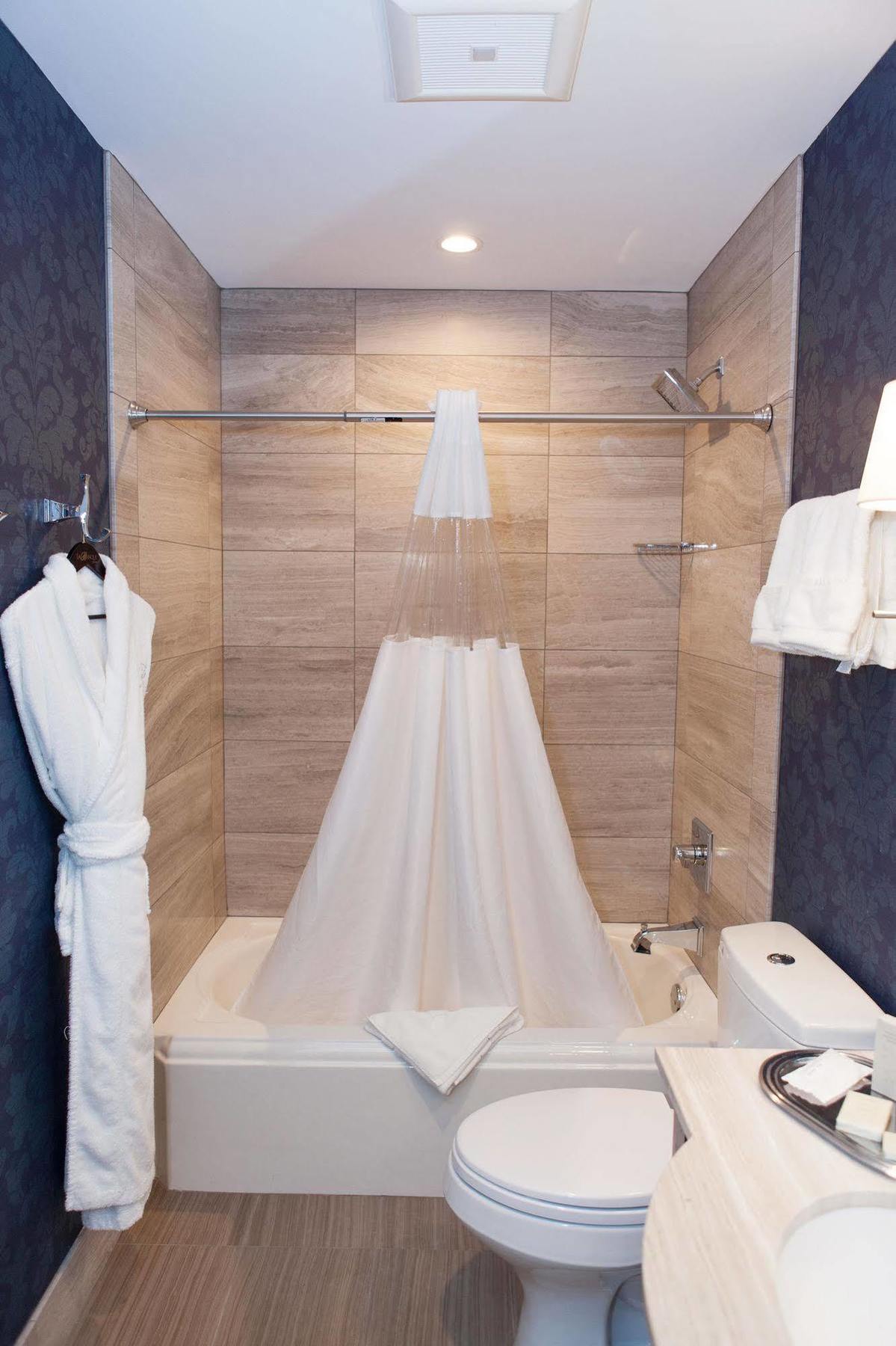 La Banque Hotel Homewood Luaran gambar