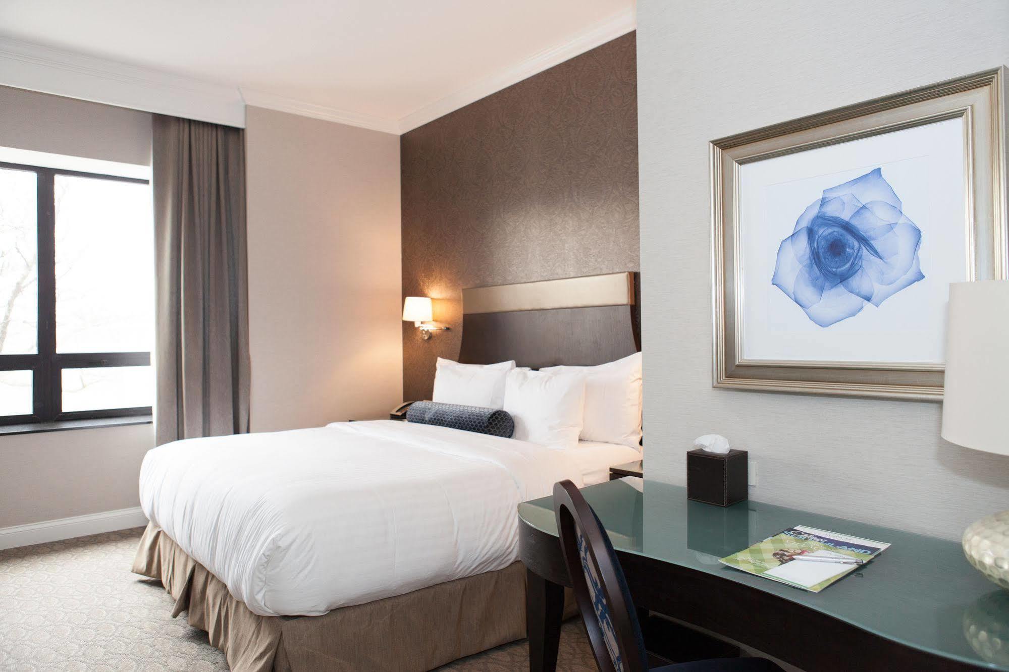 La Banque Hotel Homewood Luaran gambar
