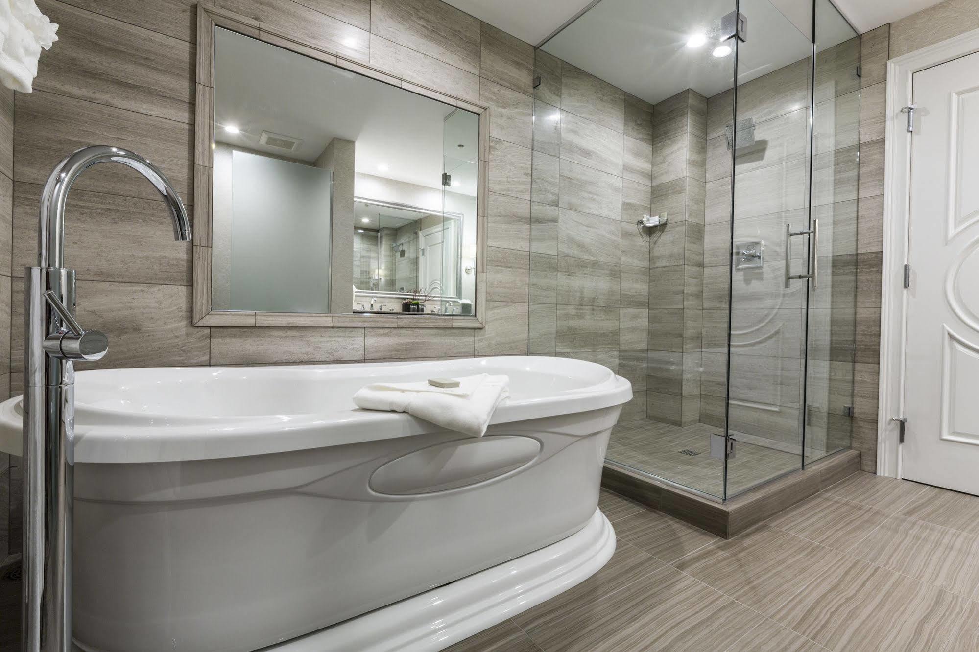 La Banque Hotel Homewood Luaran gambar